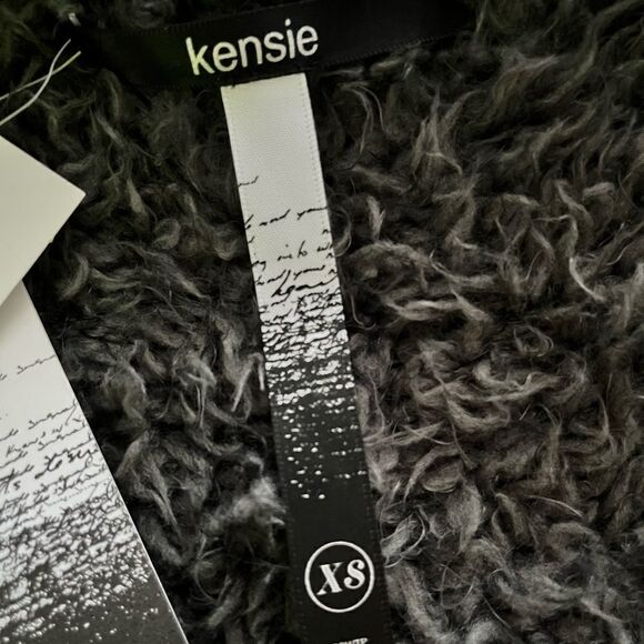 KENSIE | Gray Shaggy Waterfall Faux Fur Vest - Picture 7 of 9